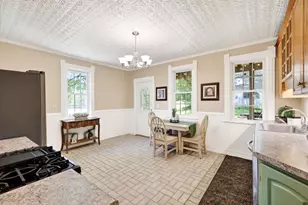 2703 Thinnes St, Cross Plains, WI 53528 - Photo 8