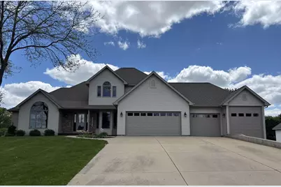 2717 Olin Way, Sun Prairie, WI 53590 - Photo 1