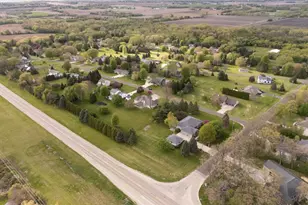 2717 Olin Way, Sun Prairie, WI 53590 - Photo 84