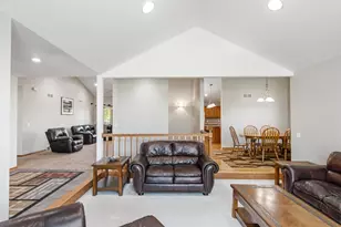 116 Sandy Ct, Mount Horeb, WI 53572 - Photo 10