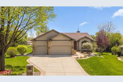 116 Sandy Court, Mount Horeb, WI 53572 - Photo 2