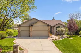 116 Sandy Ct, Mount Horeb, WI 53572 - Photo 2