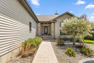 116 Sandy Court, Mount Horeb, WI 53572 - Photo 4