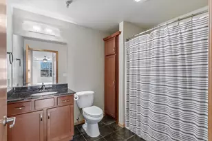 8201 Mayo Dr, Madison, WI 53719 - Photo 24