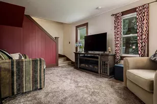 541 Roscoe Ave, South Beloit, IL 61080 - Photo 6