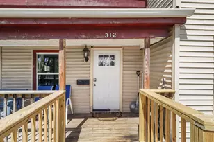 312 8th Ave, Baraboo, WI 53913 - Photo 2