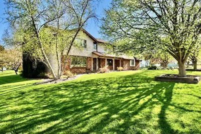 2869 Dartmouth Drive, Janesville, WI 53548 - Photo 2