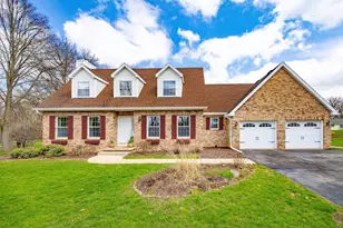 413 Park St, Cambridge, WI 53523 - Photo 2
