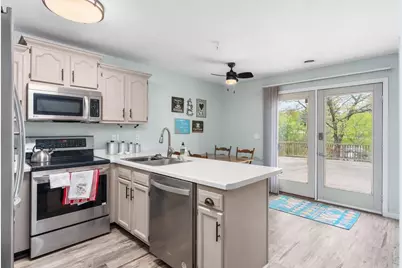 227 Canyon Road #6, Wisconsin Dells, WI 53965 - Photo 6