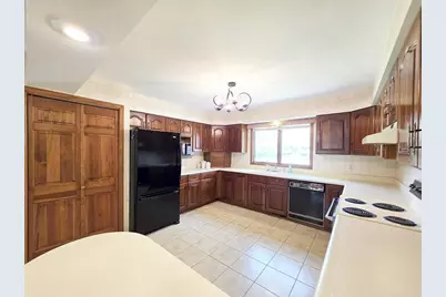 2322 Sylvan Lane, Milton, WI 53563 - Photo 16