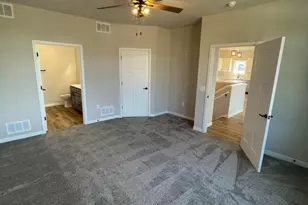 827 Vineyard Dr, Cambridge, WI 53523 - Photo 24