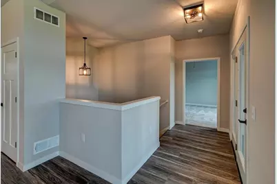 825 Vineyard Drive, Cambridge, WI 53523 - Photo 6