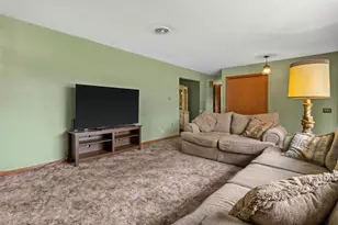 211 Prairie Ave, Lake Mills, WI 53551 - Photo 10