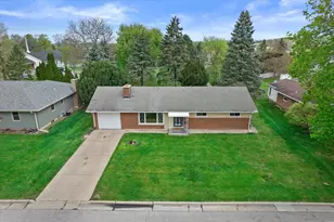 211 Prairie Ave, Lake Mills, WI 53551 - Photo 34