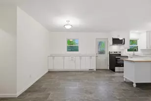 326 Prairie View Ct, Oregon, WI 53575 - Photo 10