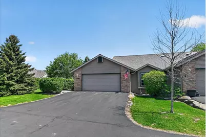 1198 Sawyer Way, Sun Prairie, WI 53590 - Photo 4