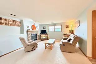 516 Mohawk Trail, DeForest, WI 53532 - Photo 16