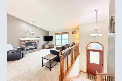 516 Mohawk Trail, DeForest, WI 53532 - Photo 14