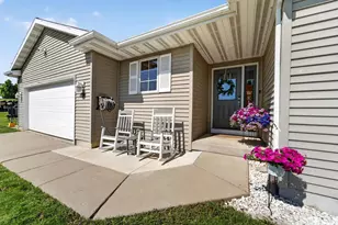 1216 Temple Dr, Mount Horeb, WI 53572 - Photo 2