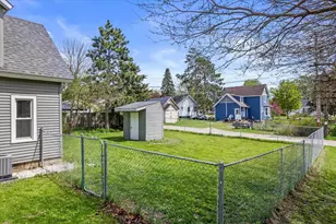 320 Marion St, Portage, WI 53901 - Photo 24