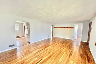20 S Ringold St, Janesville, WI 53545 - Photo 8