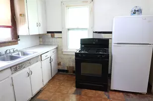 2610 Moland St, Madison, WI 53704 - Photo 6