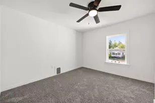 129 W Oak Grove St, Juneau, WI 53039 - Photo 32