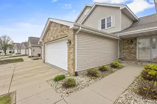 1086 Stonewood Crossing, Sun Prairie, WI 53590 - Photo 42