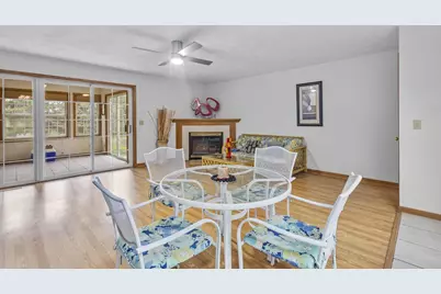 1086 Stonewood Crossing, Sun Prairie, WI 53590 - Photo 10
