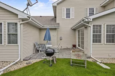 1086 Stonewood Crossing, Sun Prairie, WI 53590 - Photo 22