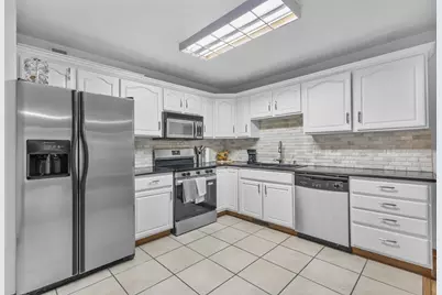 1086 Stonewood Crossing, Sun Prairie, WI 53590 - Photo 6