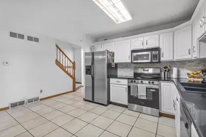 1086 Stonewood Crossing, Sun Prairie, WI 53590 - Photo 6