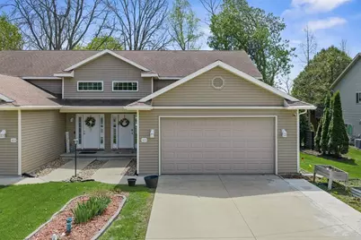 425 14th Avenue, Baraboo, WI 53913 - Photo 1