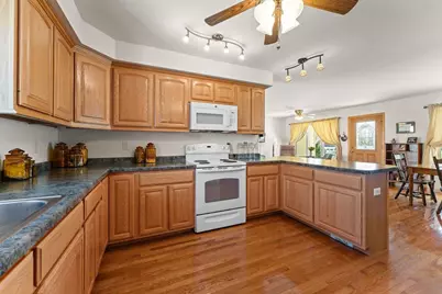 W10138 Tesser Trail, Portage, WI 53901 - Photo 16