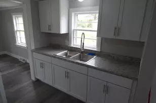 2448 Forest Ave, Beloit, WI 53511 - Photo 10