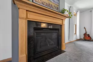 2877 Larkspur Ln, Fitchburg, WI 53711 - Photo 8