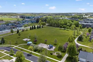 2877 Larkspur Ln, Fitchburg, WI 53711 - Photo 42