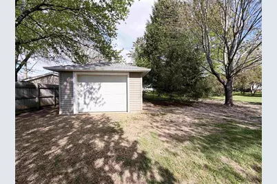 1214 Hillcrest Road, Black Earth, WI 53515 - Photo 8