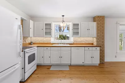 N5724 N Helenville Road, Helenville, WI 53137 - Photo 6