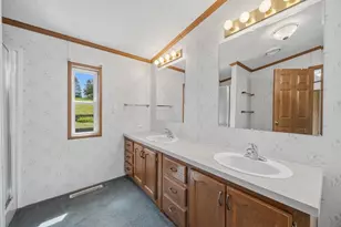 W8919 Ripley Rd, Cambridge, WI 53523 - Photo 22