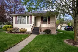 305 Arlington Ave, Mauston, WI 53948 - Photo 32