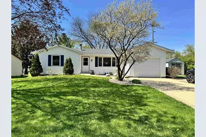 416 Lexington Parkway, DeForest, WI 53532 - Photo 1