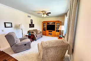 416 Lexington Pkwy, DeForest, WI 53532 - Photo 6