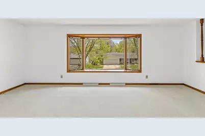 506 Valley Road, Madison, WI 53714 - Photo 10