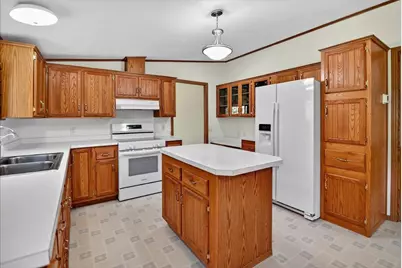 6610 Cemetery Road, Sun Prairie, WI 53590 - Photo 24