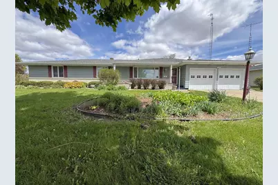 1404 29th Avenue, Monroe, WI 53566 - Photo 2