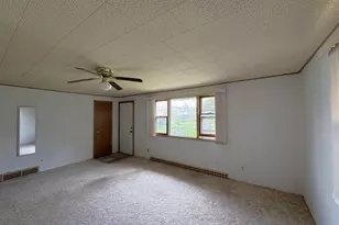 1404 29th Ave, Monroe, WI 53566 - Photo 38