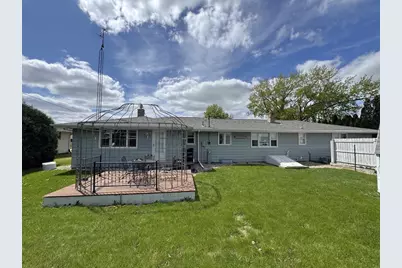 1404 29th Avenue, Monroe, WI 53566 - Photo 6