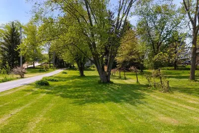 2901 W Forest Avenue, Franklin, WI 53132 - Photo 24