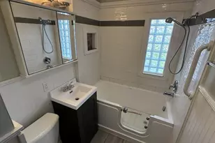 2734 Coolidge St, Madison, WI 53704 - Photo 8